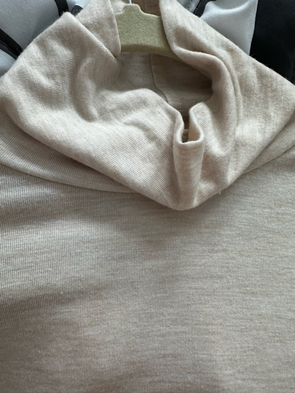 Lightweight Turtleneck - Beige - Picture 3 of 4